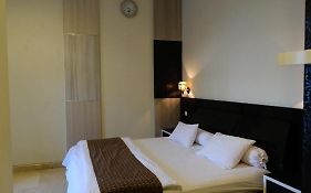 griya desa hotel&pool